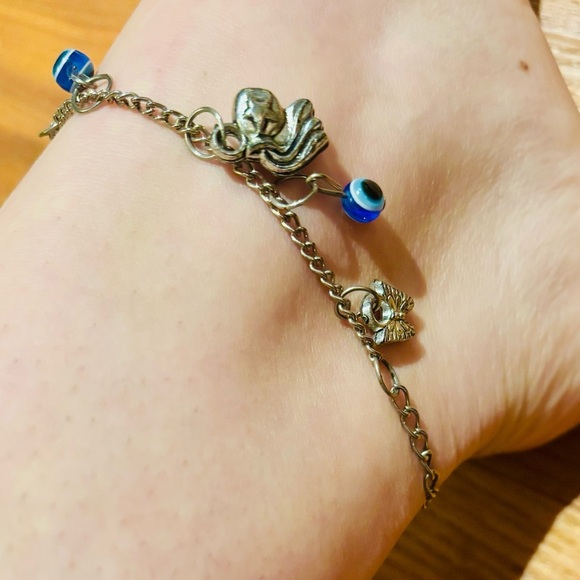 3/$15 - Silver-Tone Charm Anklet/Bracelet - Picture 4 of 7